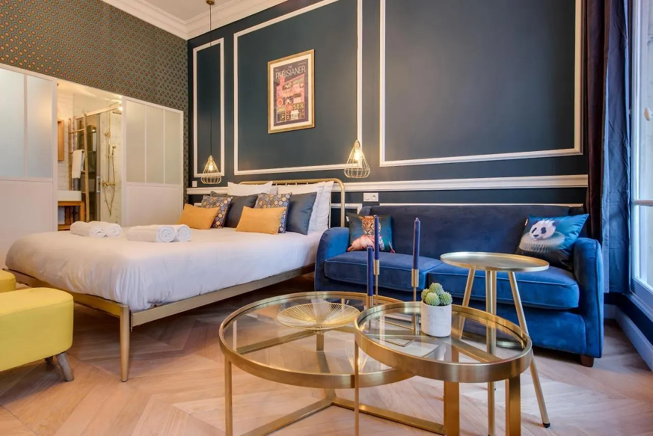 The Blue Elysee Paris Apartment