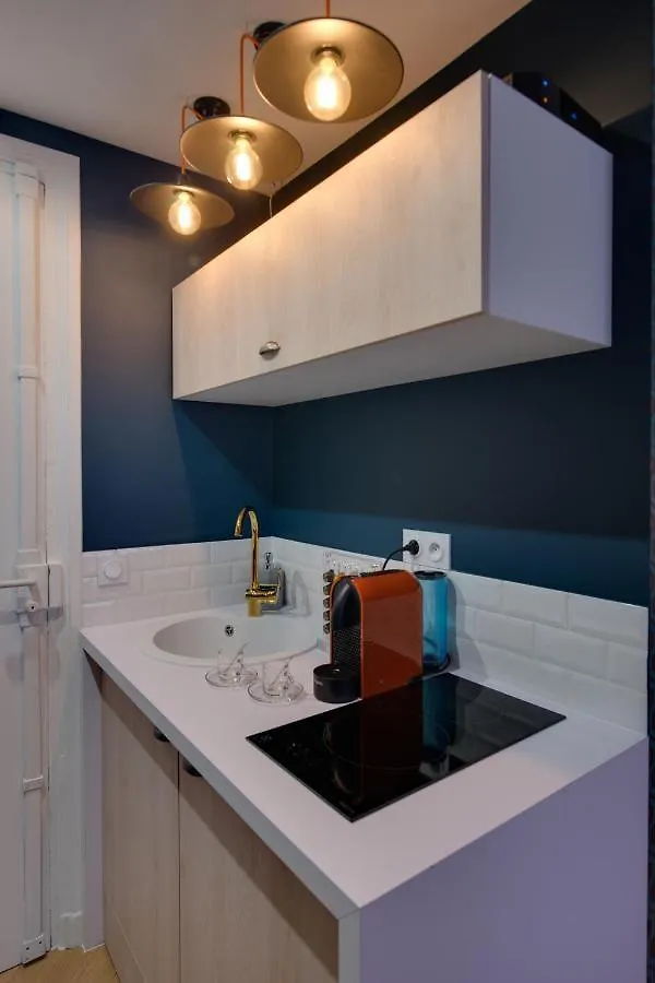 Apartment The Blue Elysee Paris